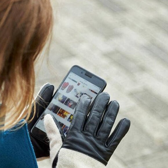 Michael Kors Quilted Black & White Leather Palm Touch Gloves with MK Logo. Sz M - Picture 7 of 16